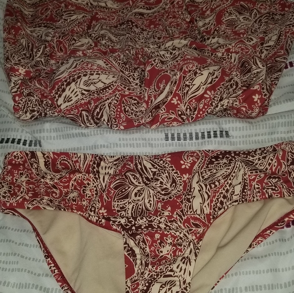 Two piece swim suit - Picture 3 of 6